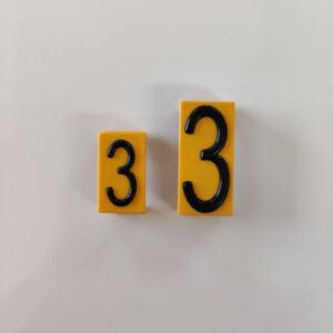 Kostka do tabliczki wymiennej cyfra"3"duża ST-IGG-1004:2015